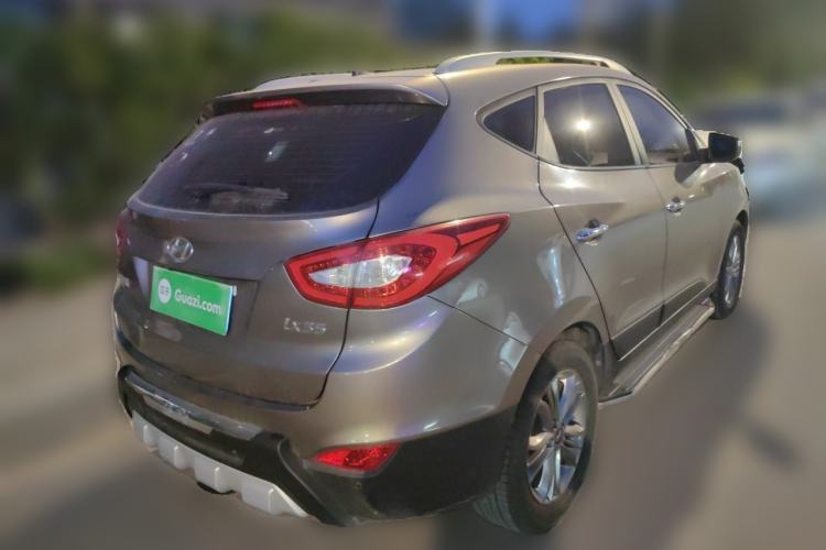 Used Hyundai ix35 2013 2.0L Automatic Two-Wheel Drive Smart GLS China IV Standard Rear Right 45 Deg