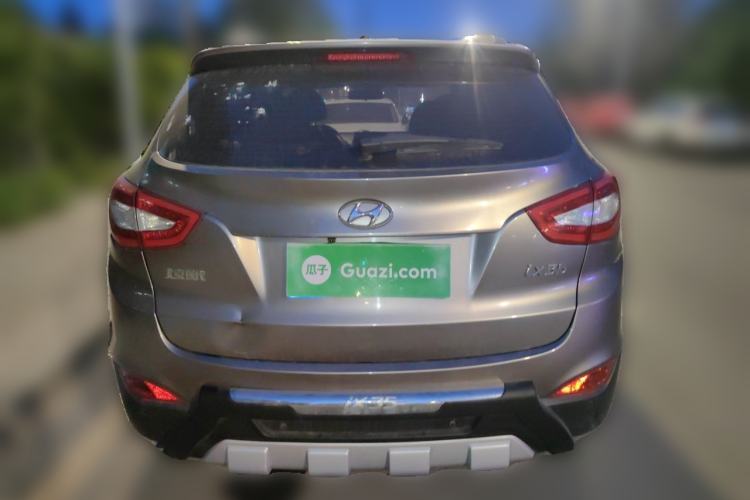 Used Hyundai ix35 2013 2.0L Automatic Two-Wheel Drive Smart GLS China IV Standard Rear