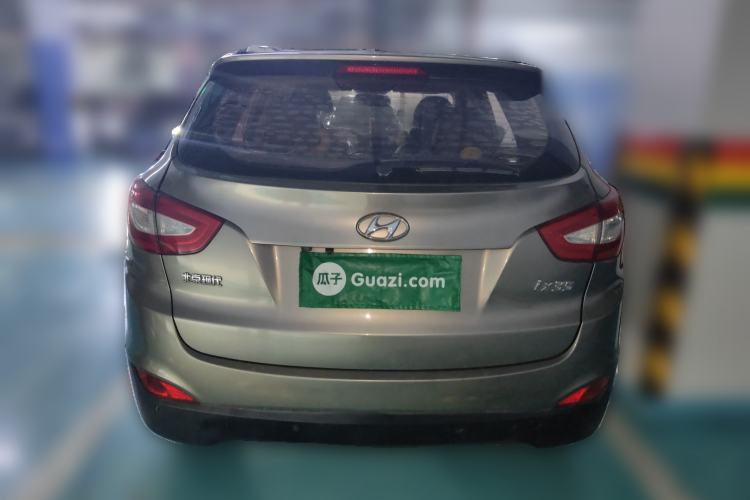 Used Hyundai ix35 2013 2.0L Automatic Two-Wheel Drive Smart GLS China IV Standard Rear
