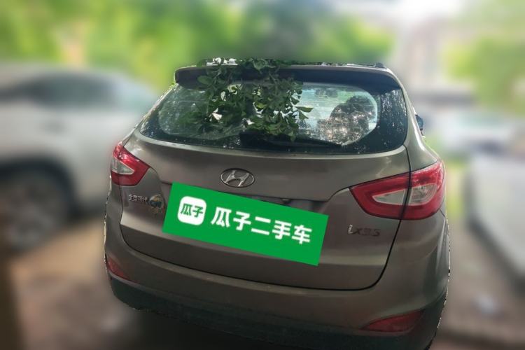 Used Hyundai ix35 2013 2.0L Automatic Two-Wheel Drive Smart GLS China IV Standard Rear