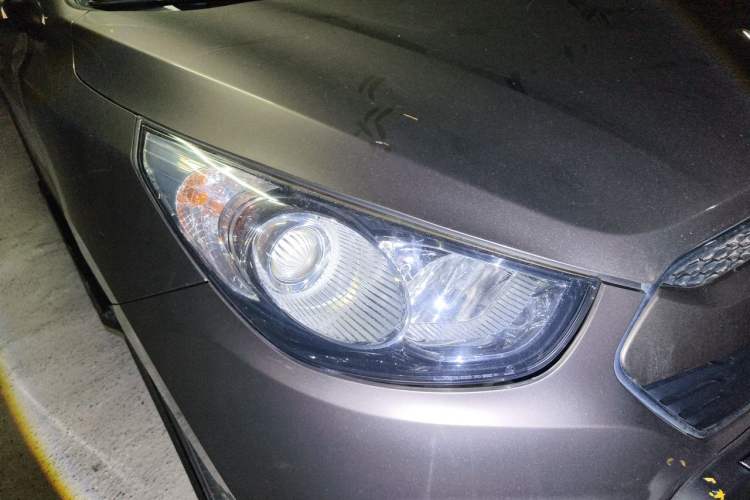Used Hyundai ix35 2013 2.0L Automatic Two-Wheel Drive Smart GLS China IV Standard Right Front Headlight