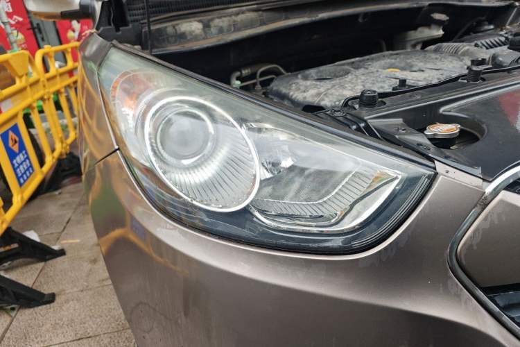 Used Hyundai ix35 2013 2.0L Automatic Two-Wheel Drive Smart GLS China V Standard Right Front Headlight
