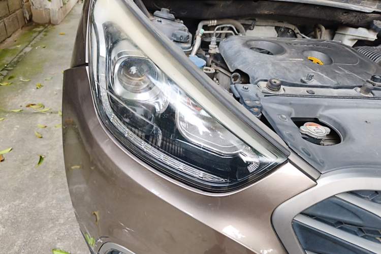 Used Hyundai ix35 2013 2.0L Automatic Two-Wheel Drive Smart GLS China IV Standard Right Front Headlight