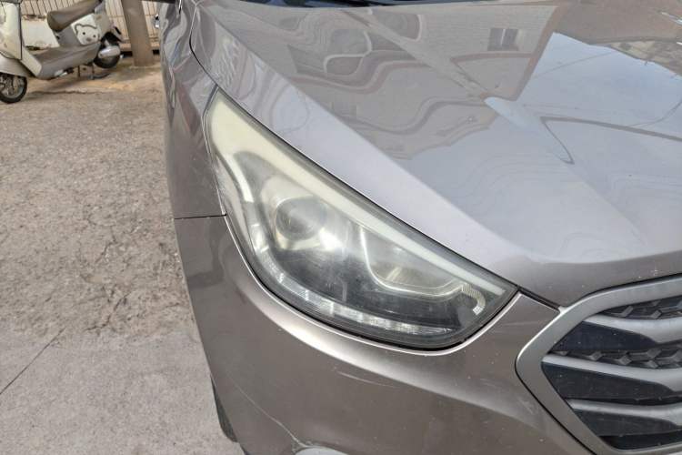 Used Hyundai ix35 2013 2.0L Automatic Two-Wheel Drive Smart GLS China IV Standard Right Front Headlight