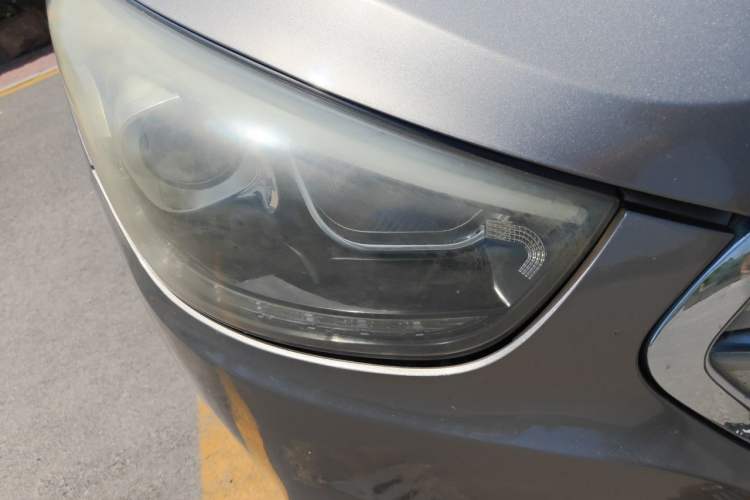 Used Hyundai ix35 2013 2.0L Automatic Two-Wheel Drive Smart GLS China IV Standard Right Front Headlight