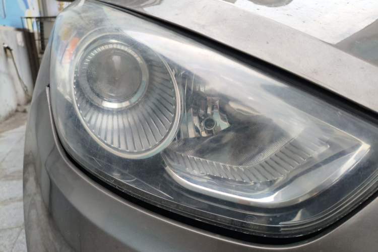 Used Hyundai ix35 2013 2.0L Automatic Two-Wheel Drive Smart GLS China V Standard Right Front Headlight