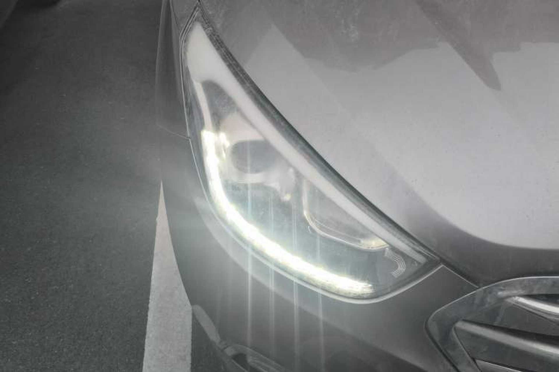 Used Hyundai ix35 2013 2.0L Automatic Two-Wheel Drive Smart GLS China IV Standard Right Front Headlight