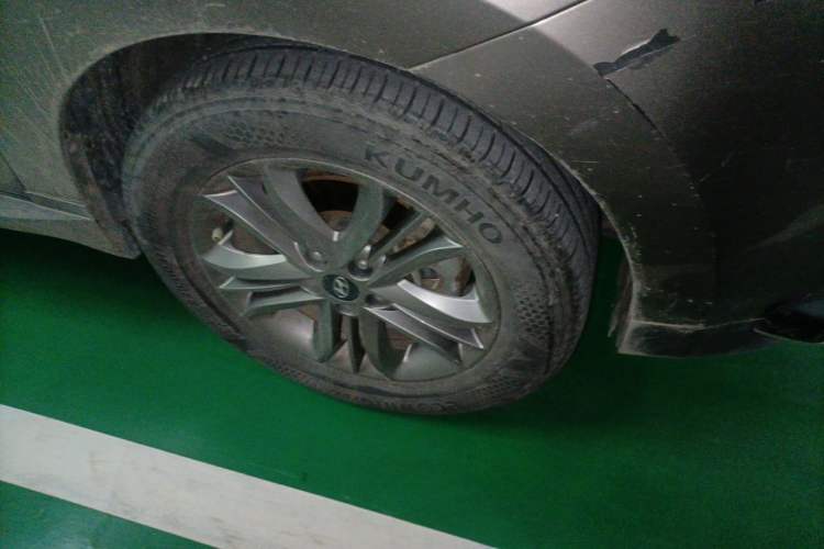 Used Hyundai ix35 2013 2.0L Automatic Two-Wheel Drive Smart GLS China IV Standard Right Front Wheel Hub