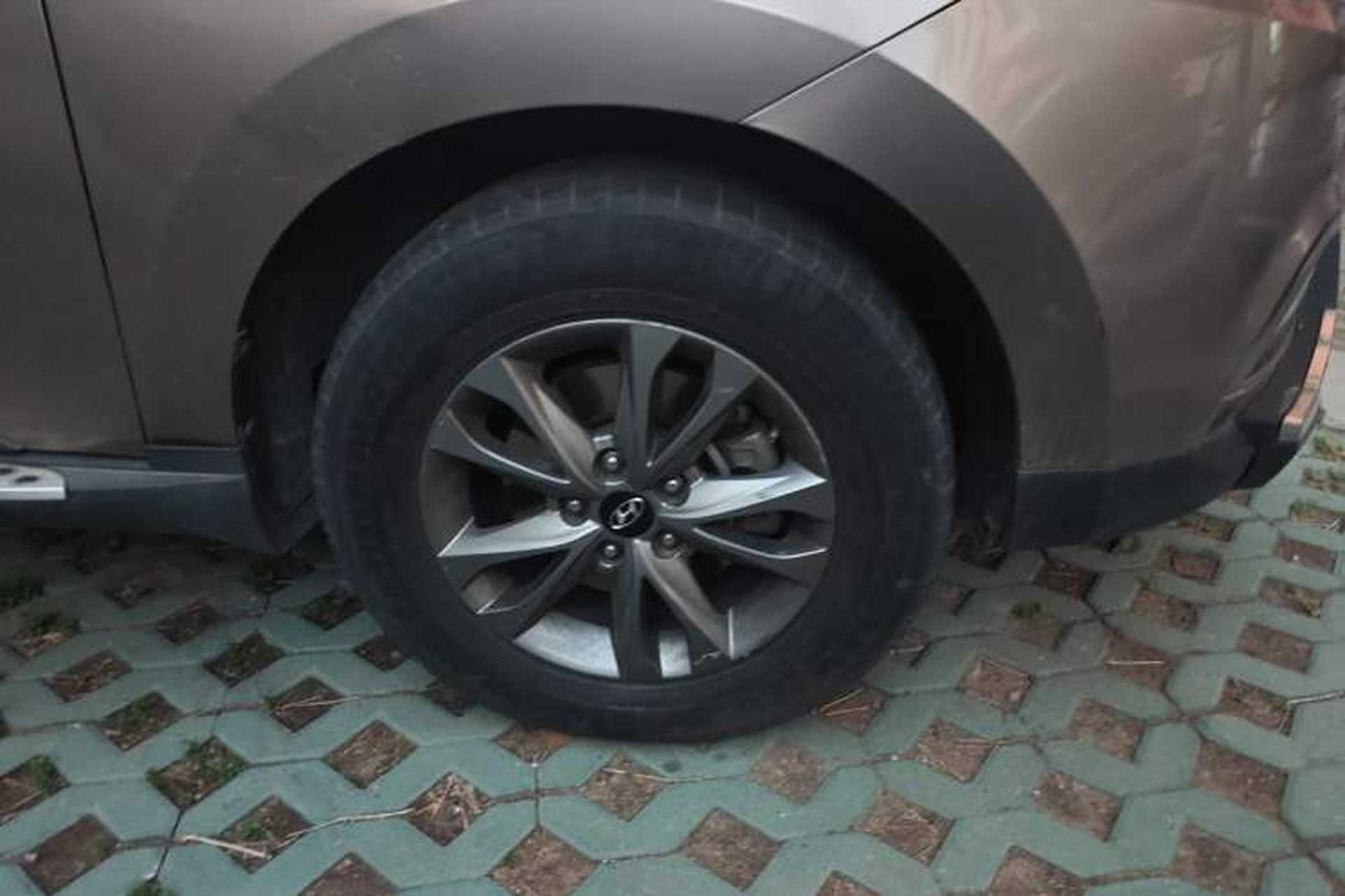 Used Hyundai ix35 2013 2.0L Automatic Two-Wheel Drive Comfort GL China V Standard Right Front Wheel Hub