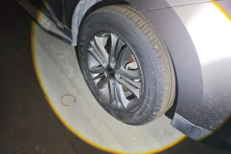 Used Hyundai ix35 2013 2.0L Automatic Two-Wheel Drive Smart GLS China IV Standard Right Front Wheel Hub