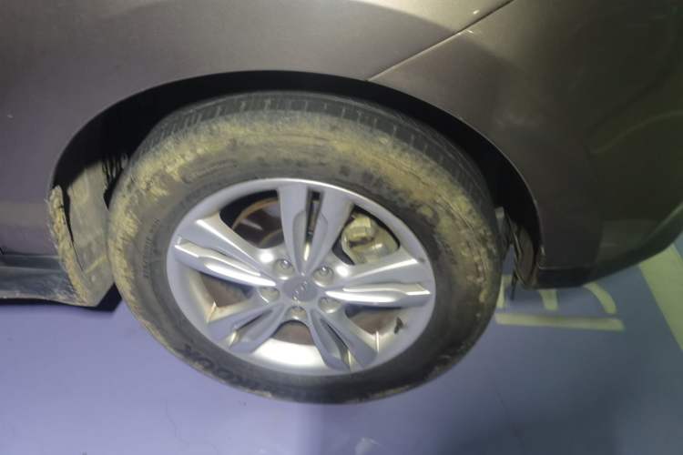 Used Hyundai ix35 2013 2.0L Automatic Two-Wheel Drive Smart GLS China IV Standard Right Front Wheel Hub