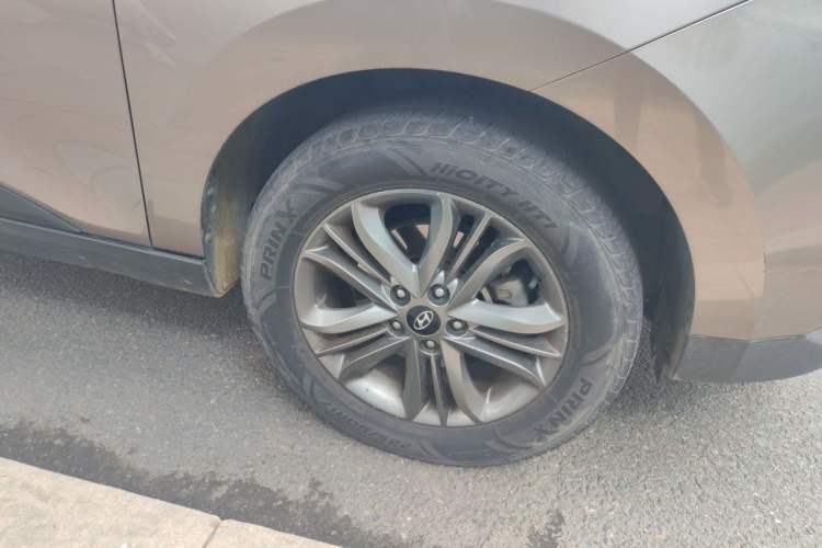 Used Hyundai ix35 2013 2.0L Automatic Two-Wheel Drive Smart GLS China IV Standard Right Front Wheel Hub
