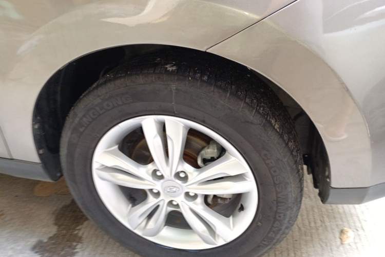 Used Hyundai ix35 2013 2.0L Automatic Two-Wheel Drive Smart GLS China IV Standard Right Front Wheel Hub