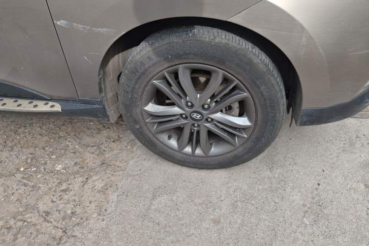 Used Hyundai ix35 2013 2.0L Automatic Two-Wheel Drive Smart GLS China IV Standard Right Front Wheel Hub