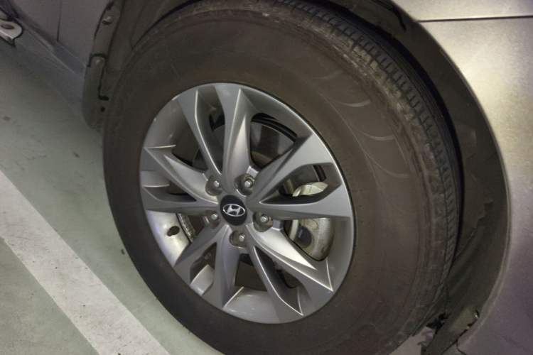 Used Hyundai ix35 2013 2.0L Automatic 2WD Comfort GL China IV Standard Right Front Wheel Hub