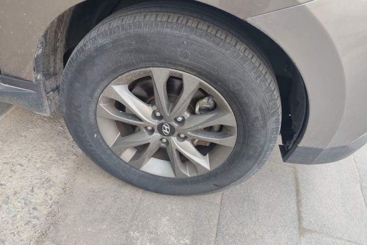 Used Hyundai ix35 2013 2.0L Automatic 2WD Comfort GL China IV Standard Right Front Wheel Hub