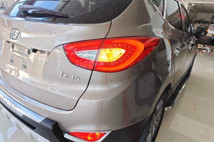 Used Hyundai ix35 2013 2.0L Automatic Two-Wheel Drive Smart GLS China IV Standard Right Rear Taillight