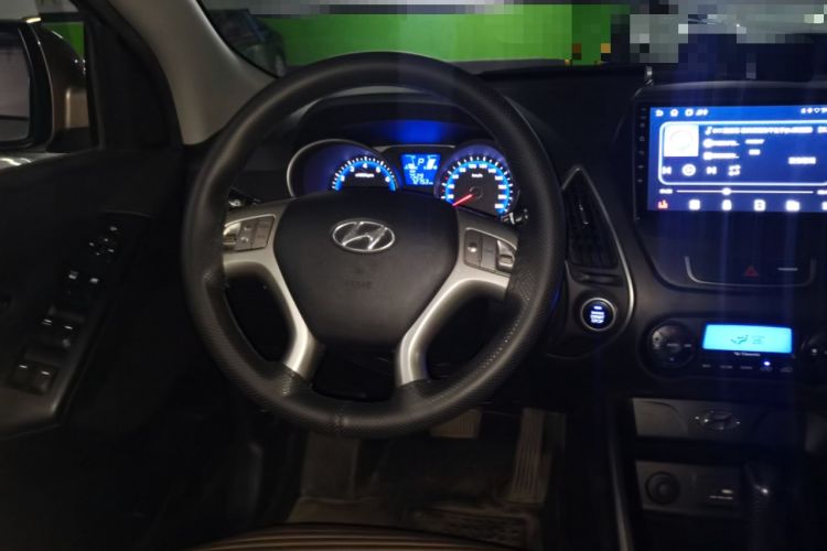 Used Hyundai ix35 2013 2.0L Automatic Two-Wheel Drive Smart GLS China IV Standard Steering Wheel