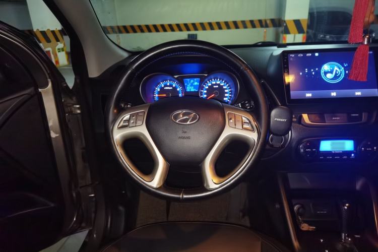 Used Hyundai ix35 2013 2.0L Automatic 4x4 Intelligent GLS China IV Standard Steering Wheel