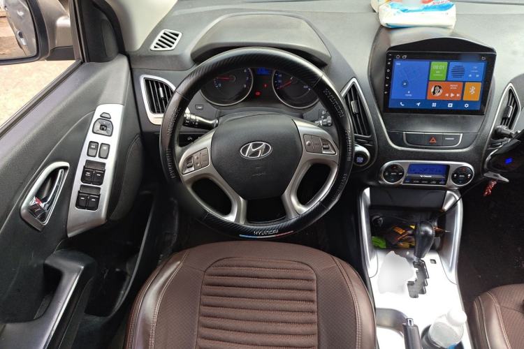 Used Hyundai ix35 2013 2.0L Automatic Two-Wheel Drive Smart GLS China IV Standard Steering Wheel