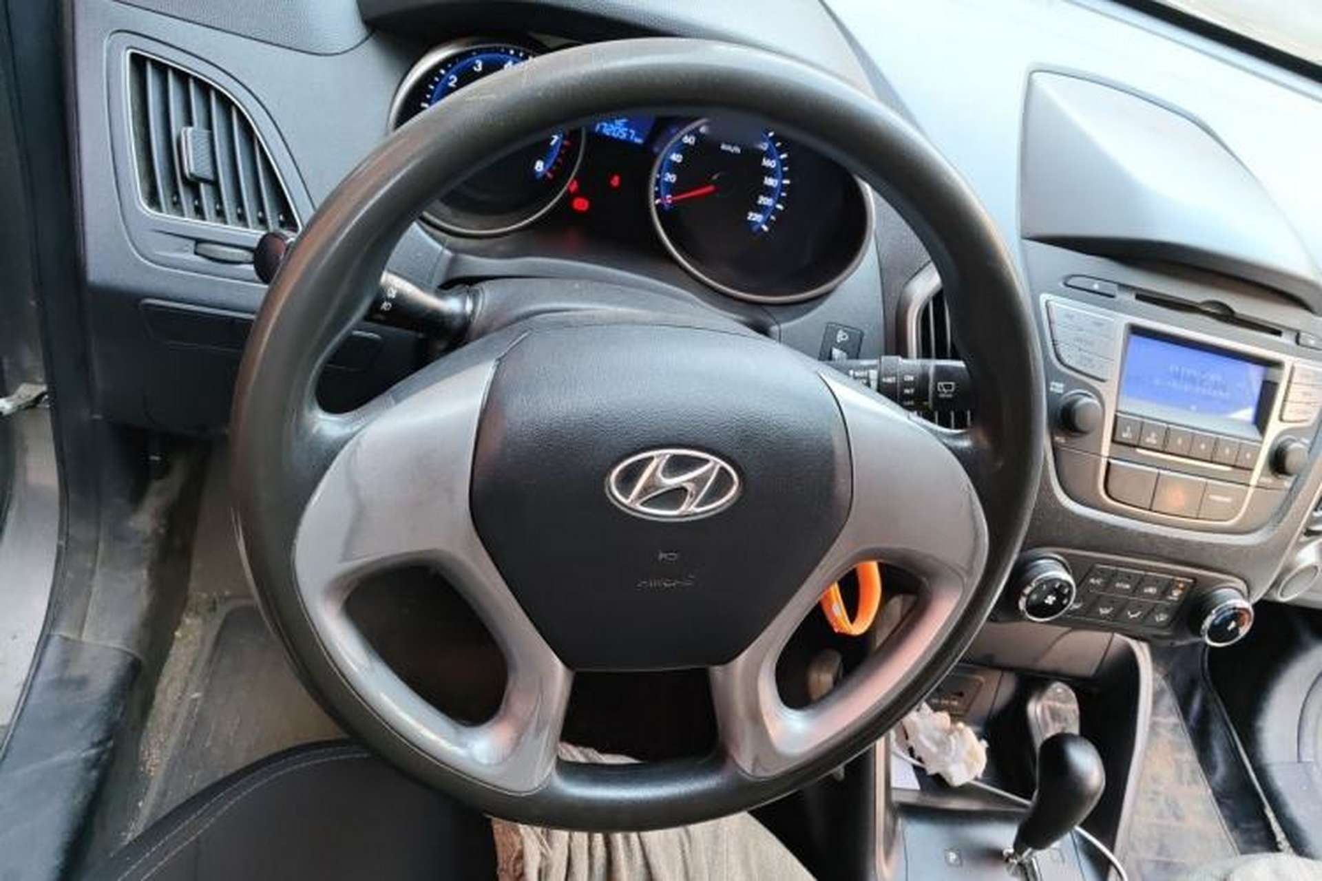 Used Hyundai ix35 2013 2.0L Automatic 2WD Comfort GL China IV Standard Steering Wheel