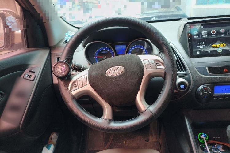 Used Hyundai ix35 2013 2.0L Automatic Two-Wheel Drive Smart GLS China V Standard Steering Wheel