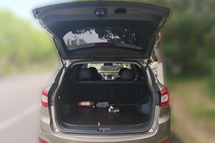 Used Hyundai ix35 2013 2.0L Automatic 4x4 Intelligent GLS China IV Standard Trunk