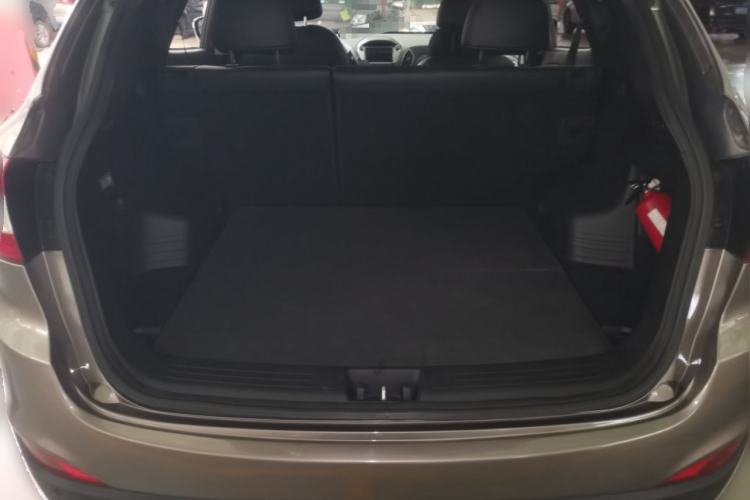 Used Hyundai ix35 2013 2.0L Automatic Two-Wheel Drive Smart GLS China IV Standard Trunk