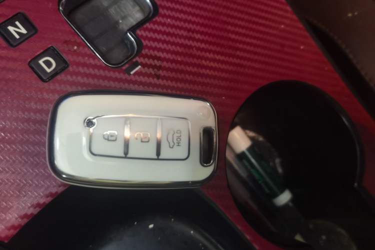 Used Hyundai ix35 2013 2.0L Automatic Two-Wheel Drive Smart GLS China IV Standard Vehicle Key