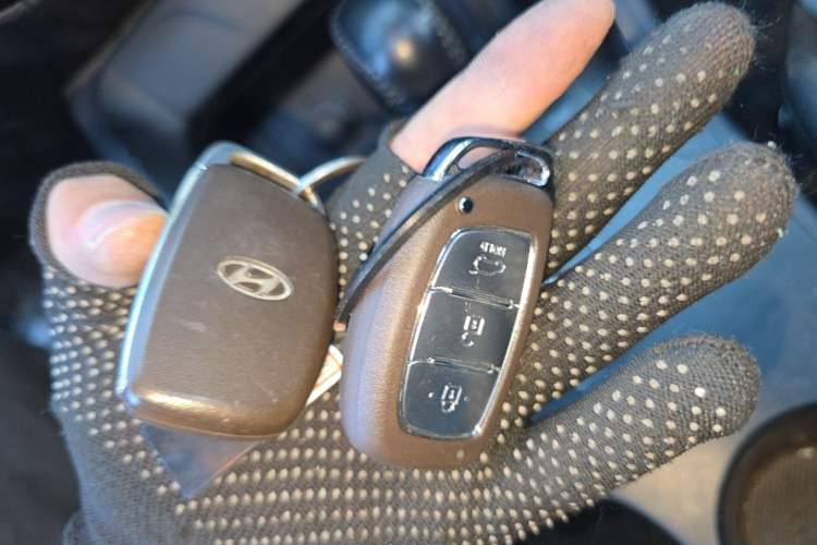 Used Hyundai ix35 2013 2.0L Automatic Two-Wheel Drive Smart GLS China IV Standard Vehicle Key