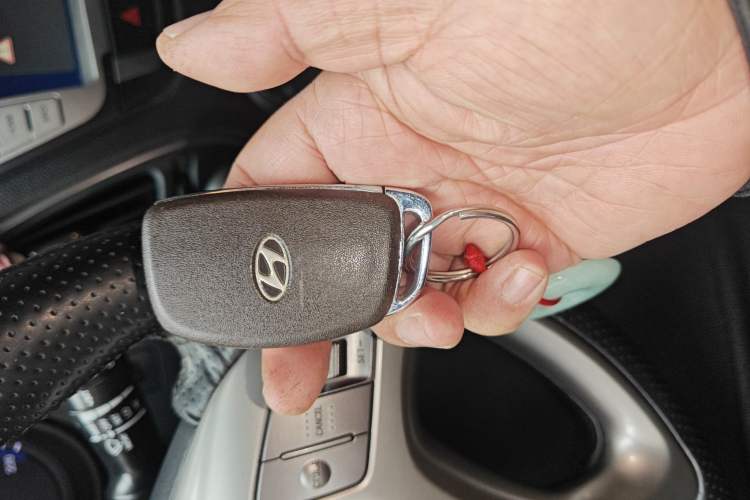 Used Hyundai ix35 2013 2.0L Automatic 4x4 Intelligent GLS China IV Standard Vehicle Key