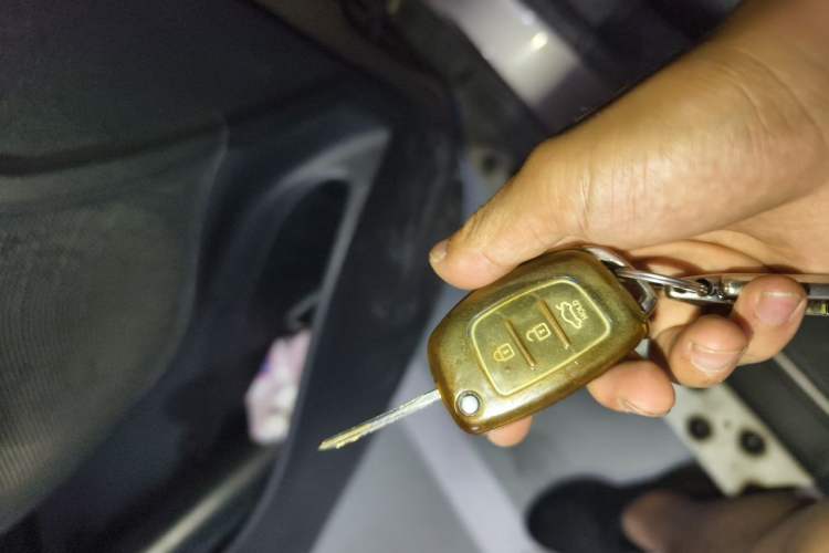 Used Hyundai ix35 2013 2.0L Automatic 2WD Comfort GL China IV Standard Vehicle Key