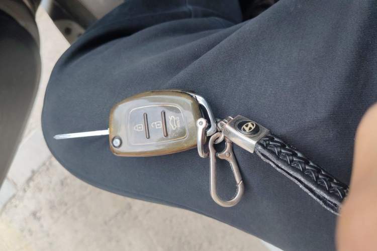 Used Hyundai ix35 2013 2.0L Automatic 2WD Comfort GL China IV Standard Vehicle Key