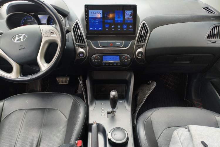 Used Hyundai ix35 2013 2.0L Automatic Two-Wheel Drive Smart GLS China IV Standard Audio And AC Panel