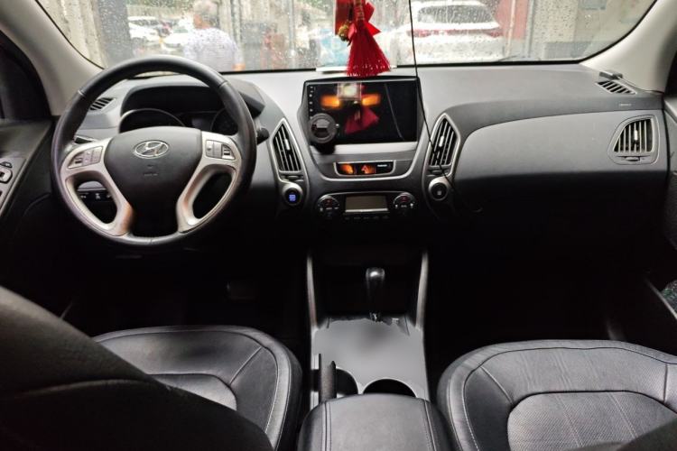 Used Hyundai ix35 2013 2.0L Automatic 4x4 Smart GLS China V Standard Center Console