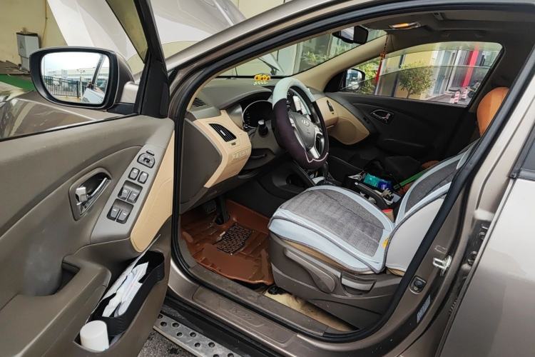 Used Hyundai ix35 2013 2.0L Automatic 4x4 Intelligent GLS China IV Standard Driver Seat