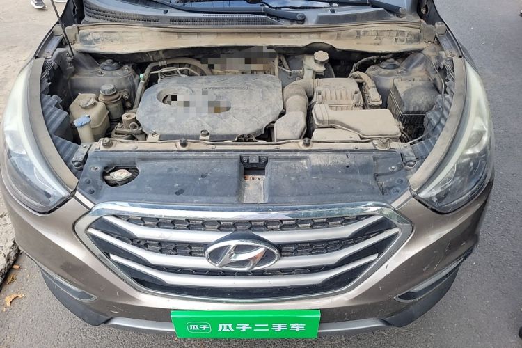 Used Hyundai ix35 2013 2.0L Automatic Two-Wheel Drive Smart GLS China IV Standard Engine Bay