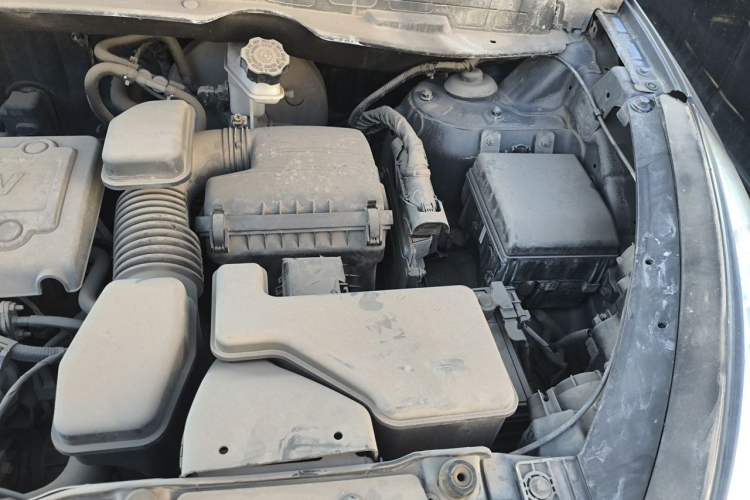 Used Hyundai ix35 2013 2.4L Automatic Two-Wheel Drive Leading GLX China V Standard Engine Bay Left