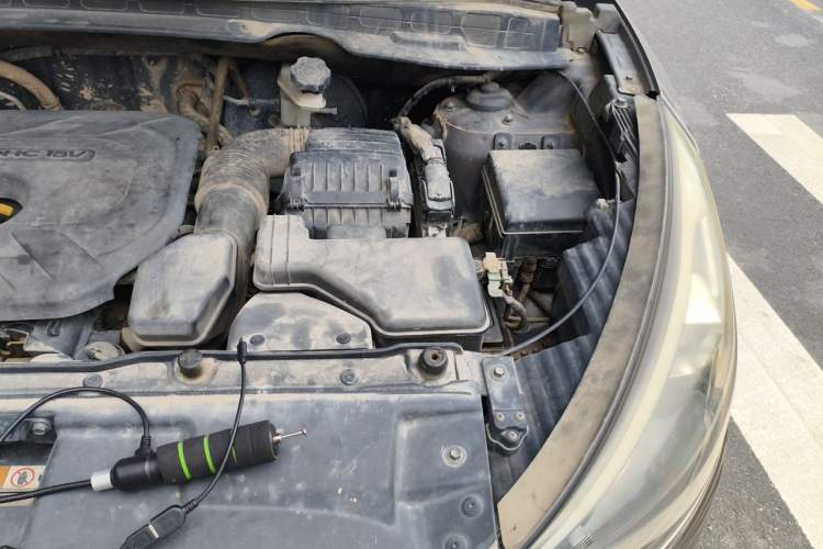 Used Hyundai ix35 2013 2.0L Automatic Two-Wheel Drive Smart GLS China IV Standard Engine Bay Left