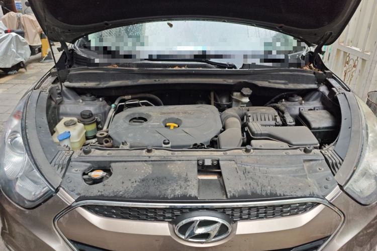 Used Hyundai ix35 2013 2.0L Automatic 4x4 Smart GLS China V Standard Engine Bay