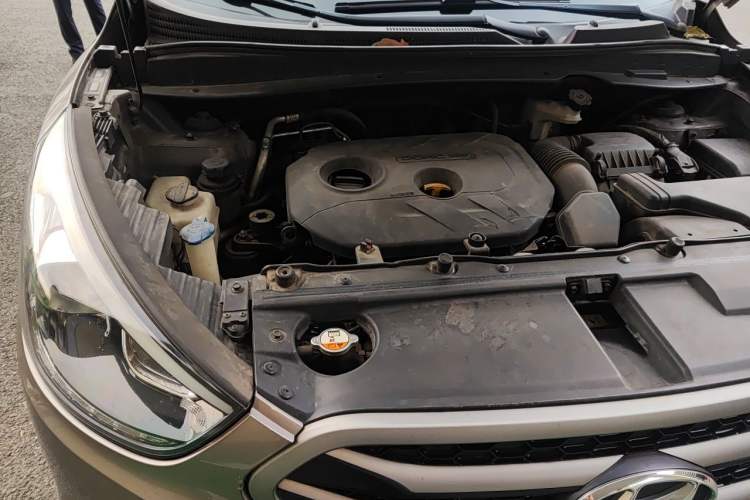 Used Hyundai ix35 2013 2.0L Automatic 4x4 Intelligent GLS China IV Standard Engine Bay Right