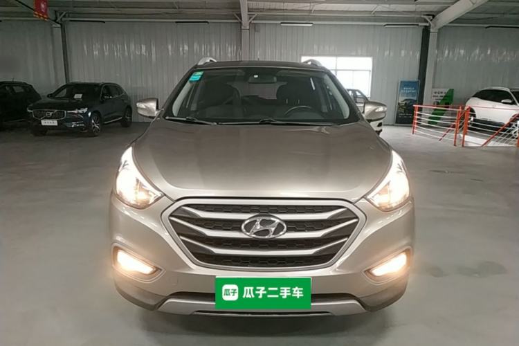 Used Hyundai ix35 2013 2.0L Automatic Two-Wheel Drive Smart GLS China IV Standard Front