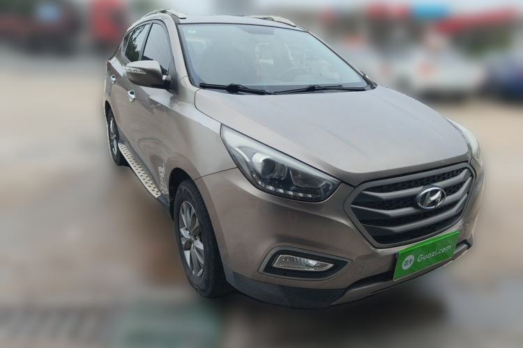 Used Hyundai ix35 2013 2.0L Automatic 2WD Comfort GL China IV Standard Front Right 45 Deg
