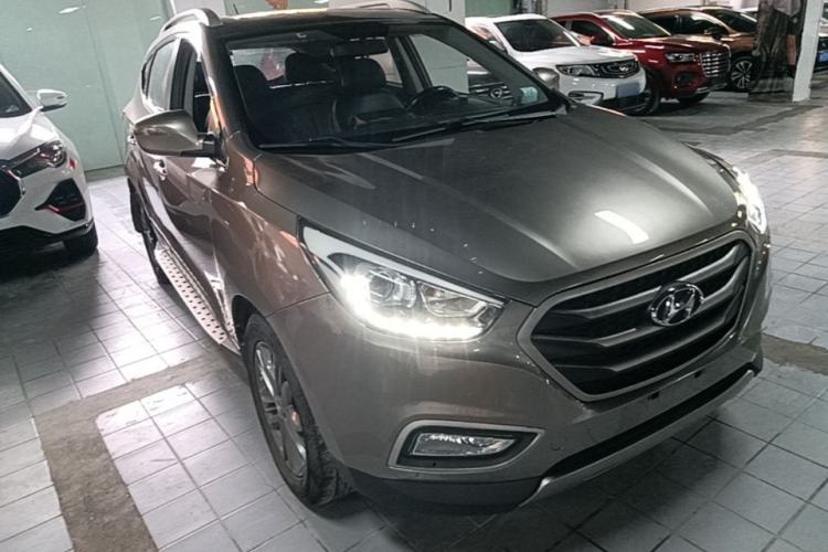 Used Hyundai ix35 2013 2.0L Automatic Two-Wheel Drive Smart GLS China IV Standard Front Right 45 Deg