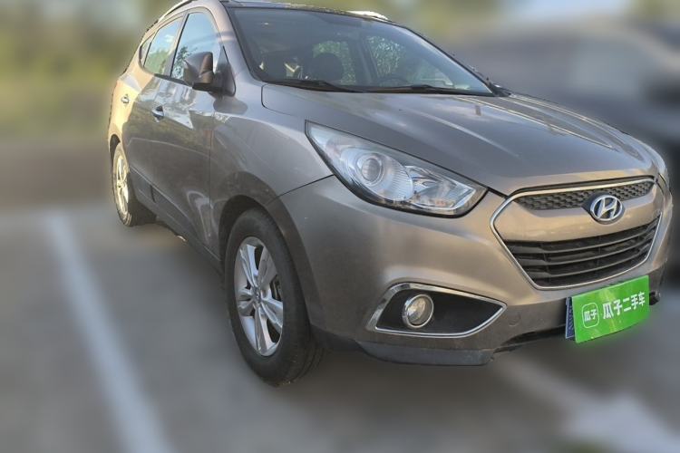 Used Hyundai ix35 2013 2.4L Automatic Two-Wheel Drive Leading GLX China V Standard Front Right 45 Deg
