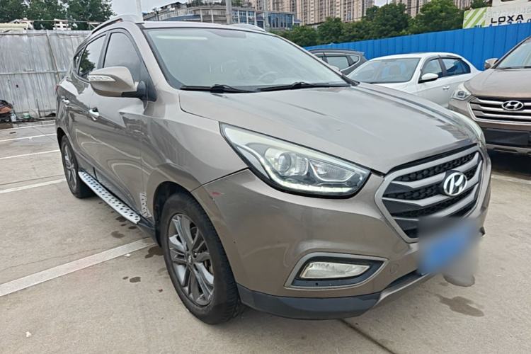 Used Hyundai ix35 2013 2.0L Automatic Two-Wheel Drive Smart GLS China IV Standard Front Right 45 Deg