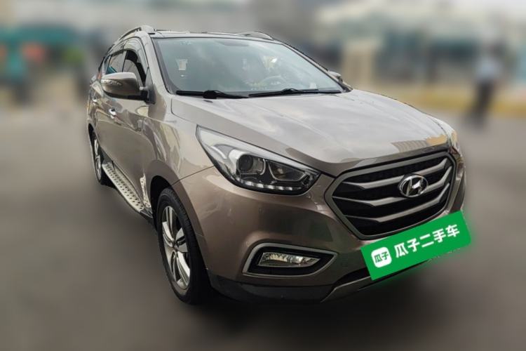 Used Hyundai ix35 2013 2.0L Automatic 4x4 Intelligent GLS China IV Standard Front Right 45 Deg