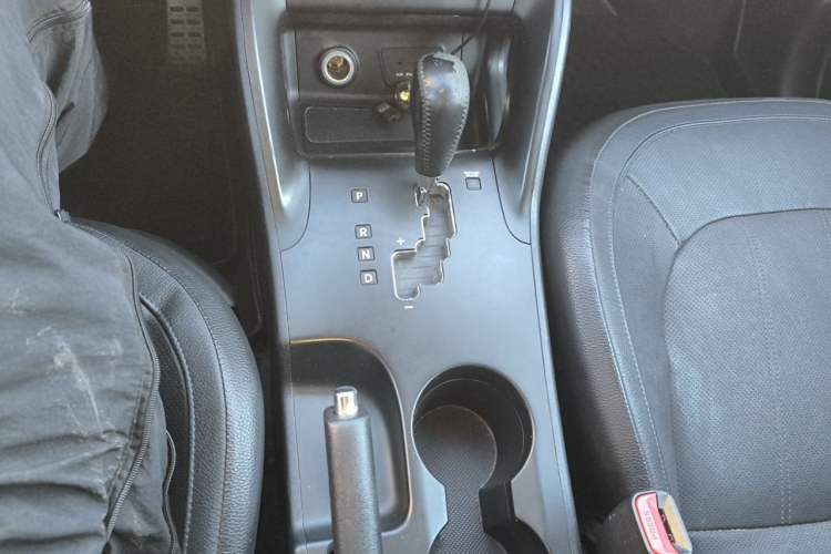 Used Hyundai ix35 2013 2.4L Automatic Two-Wheel Drive Leading GLX China V Standard Gear Lever