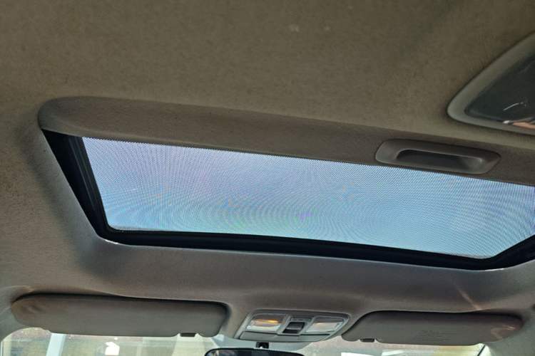 Used Hyundai ix35 2013 2.0L Automatic 2WD Comfort GL China IV Standard Headliner