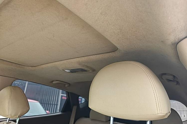 Used Hyundai ix35 2013 2.0L Automatic Two-Wheel Drive Smart GLS China IV Standard Headliner